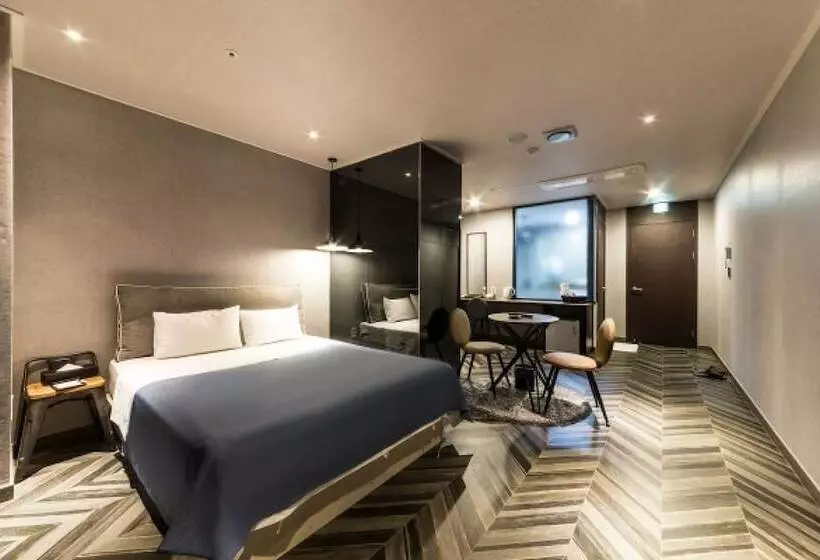 Motelli Namyangju W Hotel Hopyeong Branch