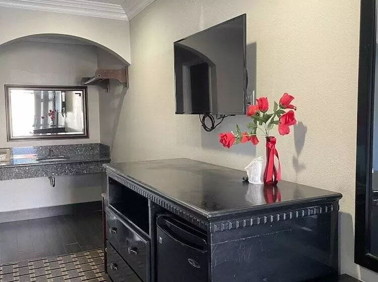 مُتل Villa Inn & Suites