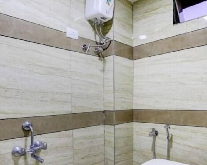 פנסיון Nik Palace Ahmedabad