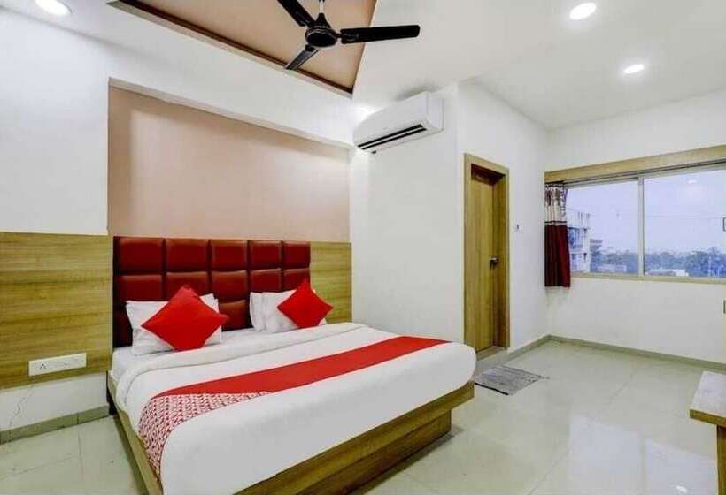 פנסיון Nik Palace Ahmedabad