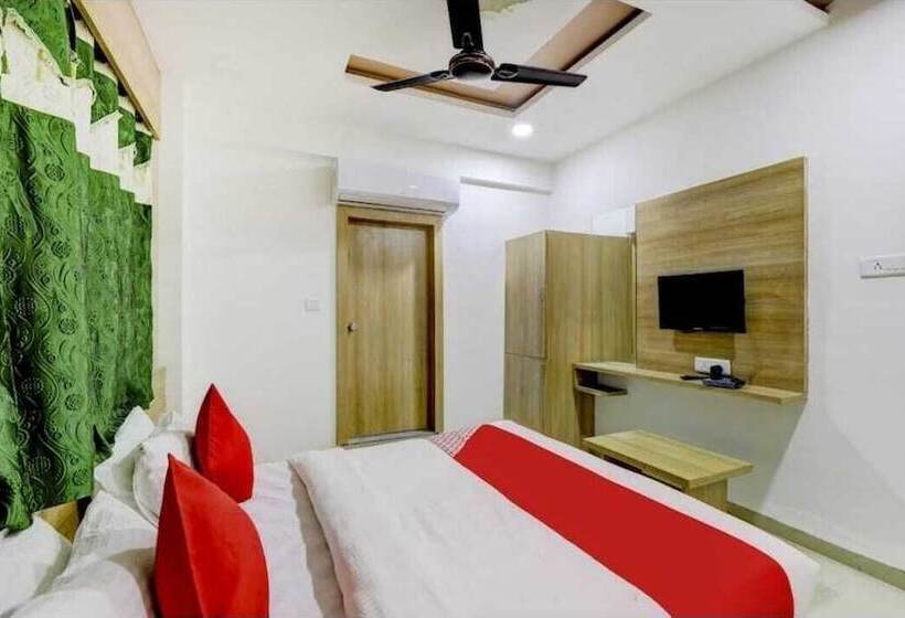 פנסיון Nik Palace Ahmedabad