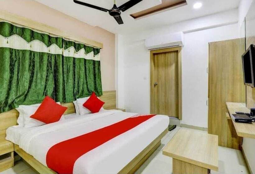 פנסיון Nik Palace Ahmedabad