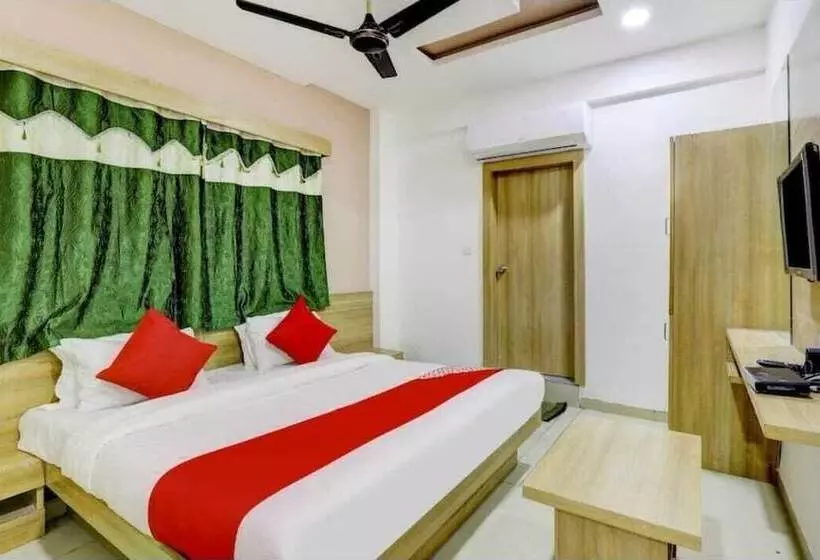 پانسیون Nik Palace Ahmedabad