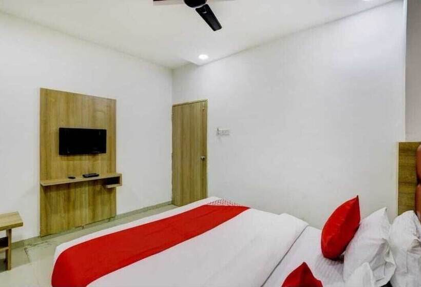 פנסיון Nik Palace Ahmedabad