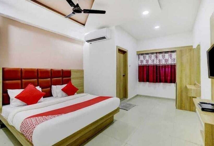 פנסיון Nik Palace Ahmedabad