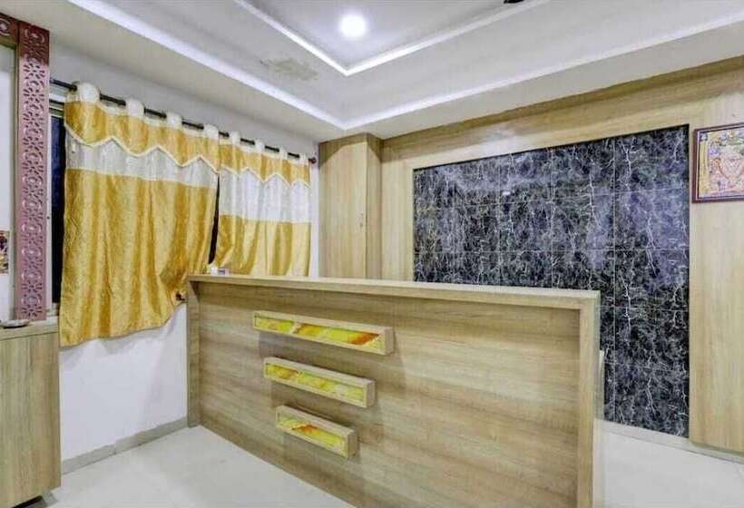 פנסיון Nik Palace Ahmedabad