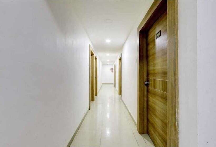 פנסיון Nik Palace Ahmedabad