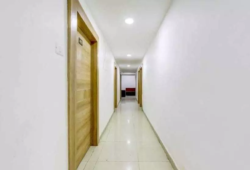 پانسیون Nik Palace Ahmedabad