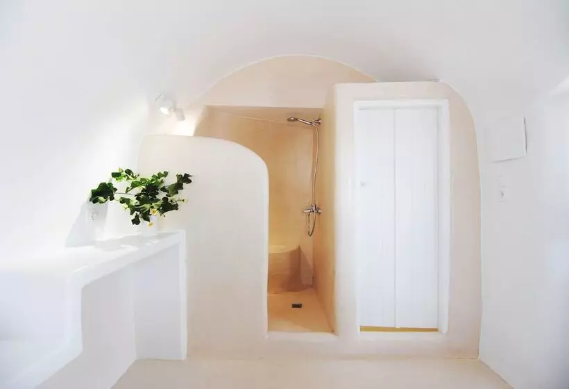 Majatalo White Grape Suites