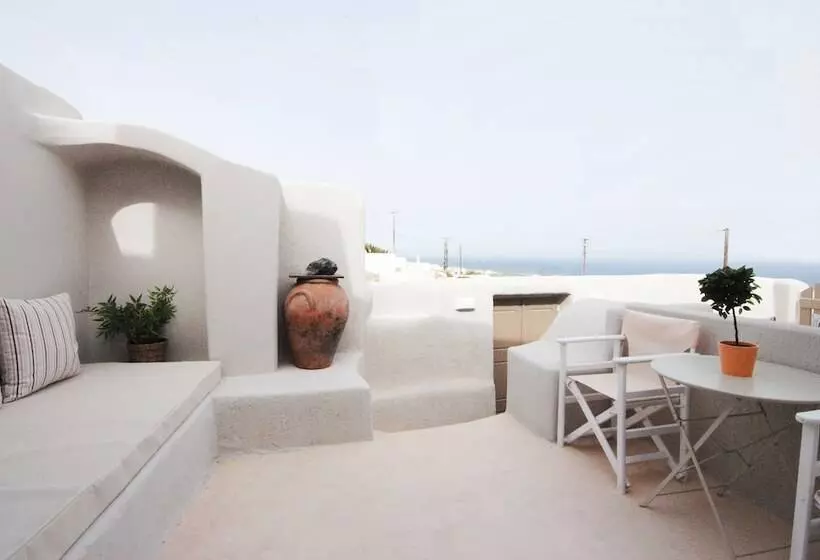 Majatalo White Grape Suites