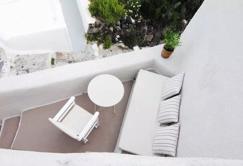 Majatalo White Grape Suites