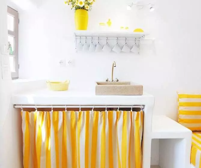 Majatalo White Grape Suites