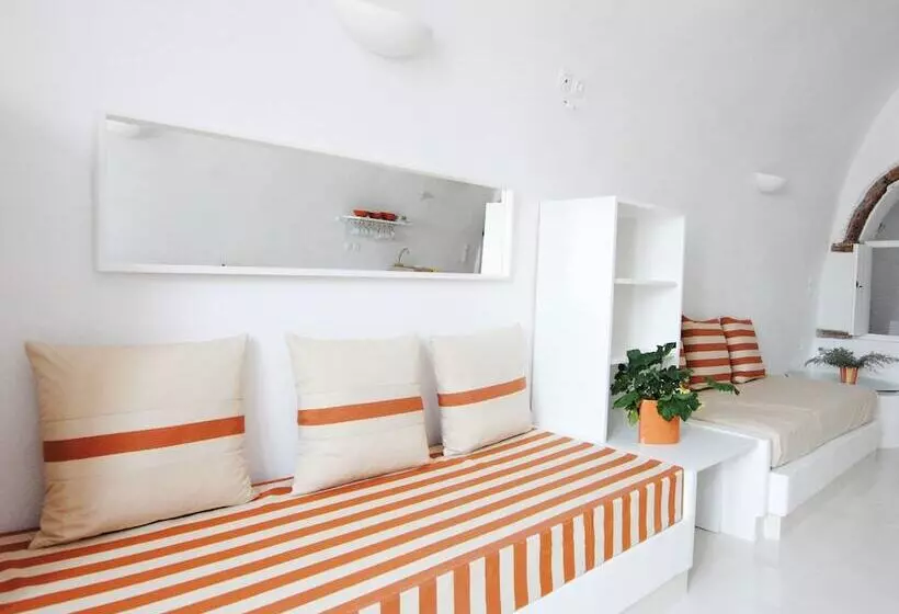 Majatalo White Grape Suites