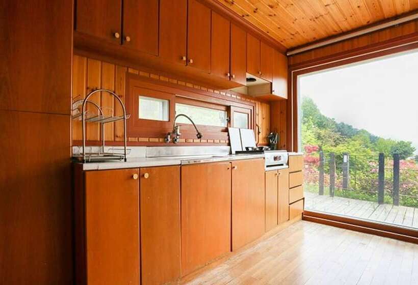 Yeoju Dugyeonsae Meomunjari Pension