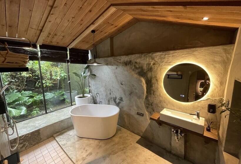 تختخواب و صبحانه Twilight Forest