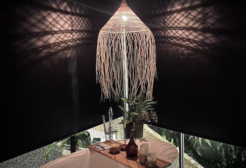 تختخواب و صبحانه Twilight Forest