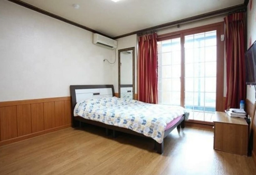 Daebudo 25 Hours Pension