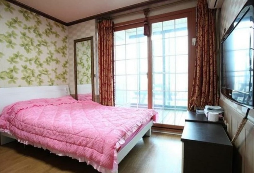 Daebudo 25 Hours Pension