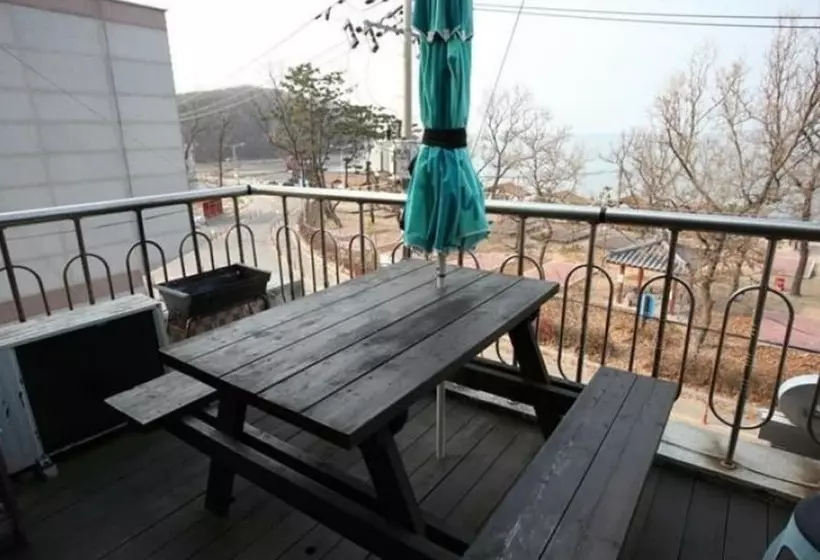 Daebudo 25 Hours Pension