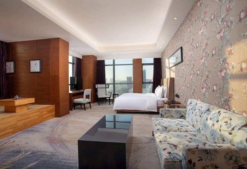 Days Hotel By Wyndham Jilin Railway Station