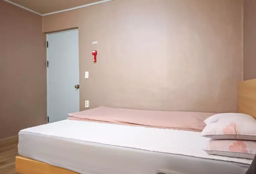 Donghae Royal Motel