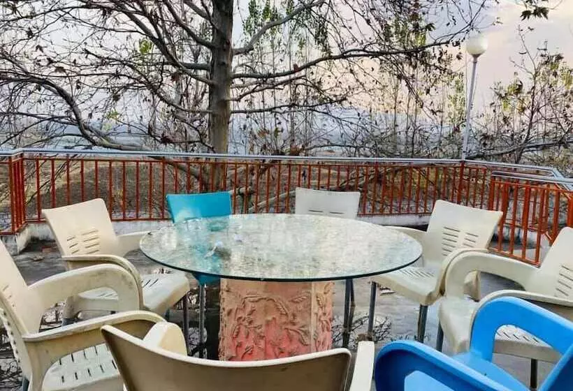 Betab Sahil Hotel & Restaurant