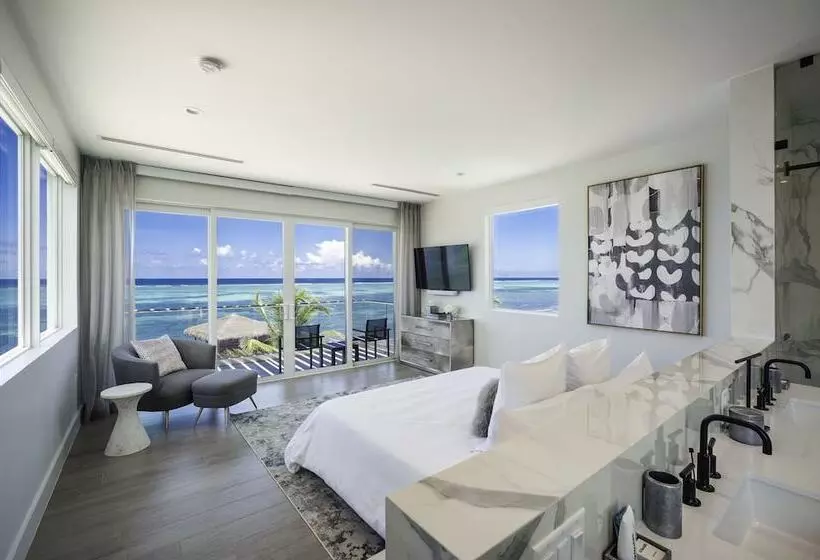 هتل Black Urchin Boutique Resort