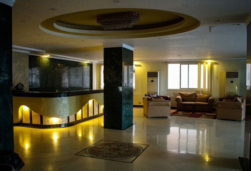 هتل Boulevard Apartment