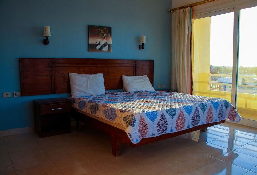 هتل Boulevard Apartment