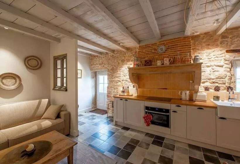 ホテル Chateau De Champrenard