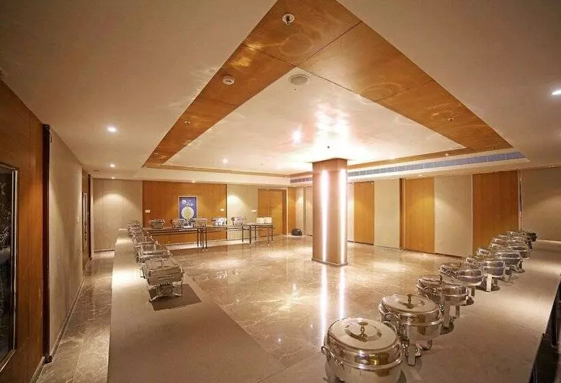 Hotelli Comfort Inn Kaikaluru