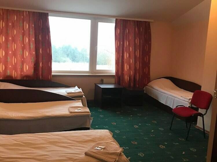 هتل Conference Center And Restaurant Backonys