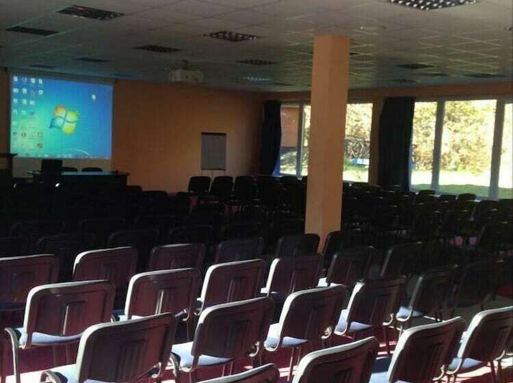 هتل Conference Center And Restaurant Backonys