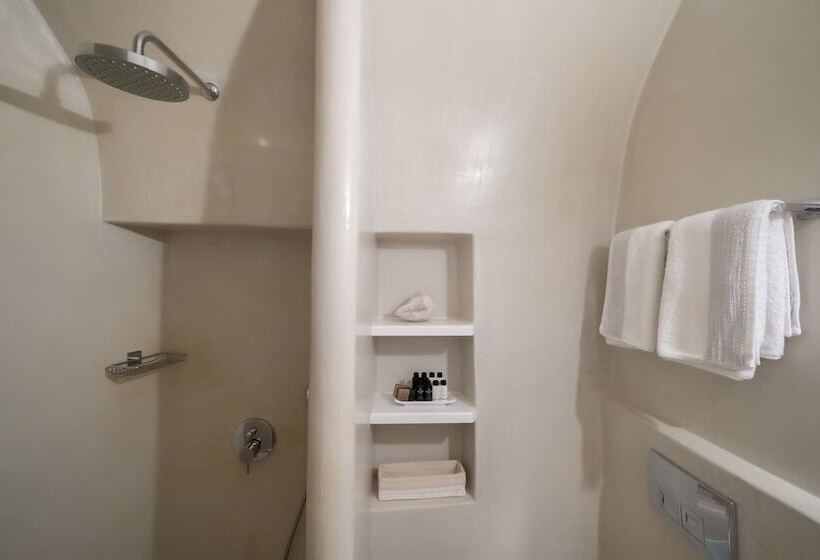 Hotel Elia Cave Suites