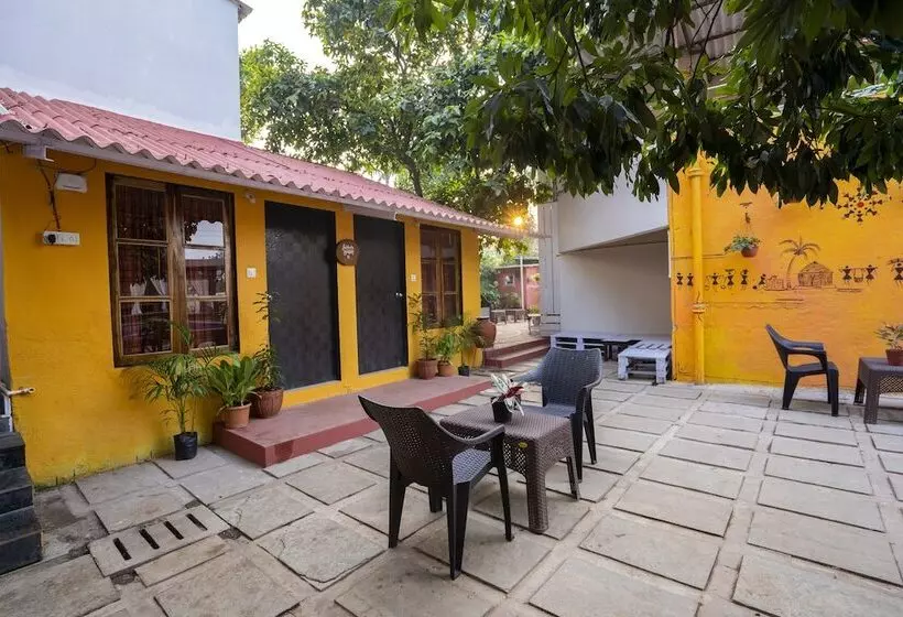 Hotelli Flora Ecostay