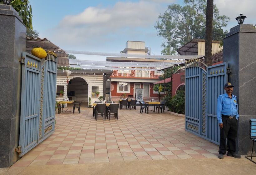 Hotell Flora Ecostay