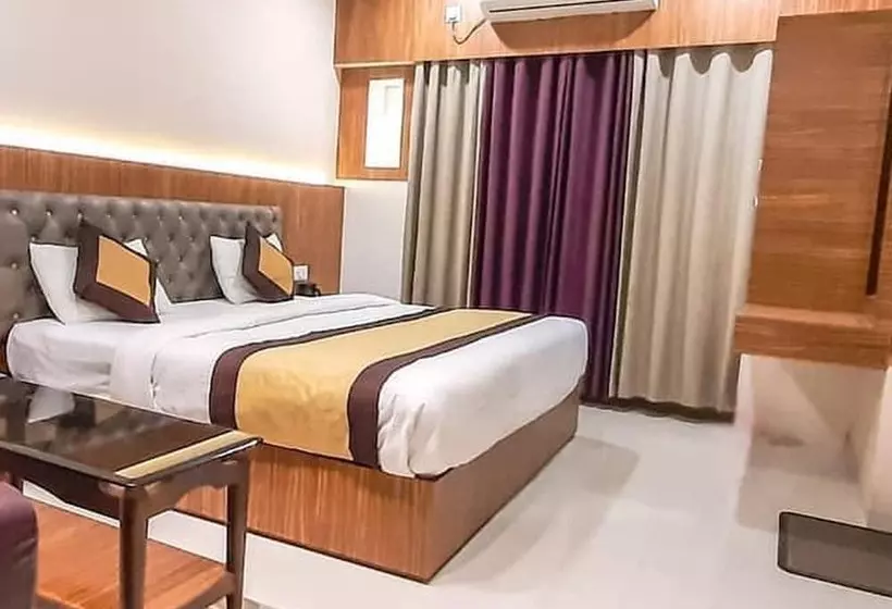 ホテル Geeta Bilaspur