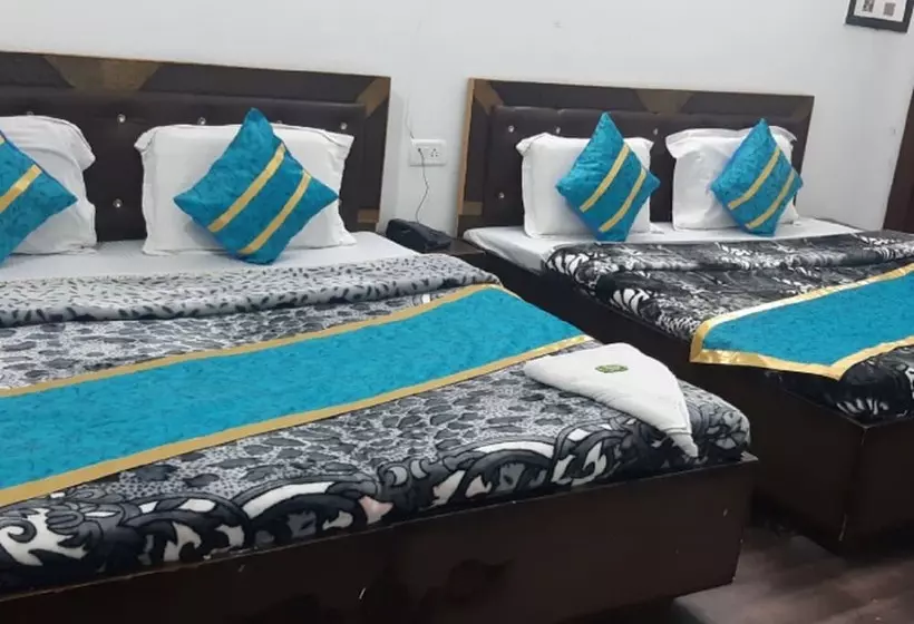 Hotelli Goroomgo Madhu Palace Katra