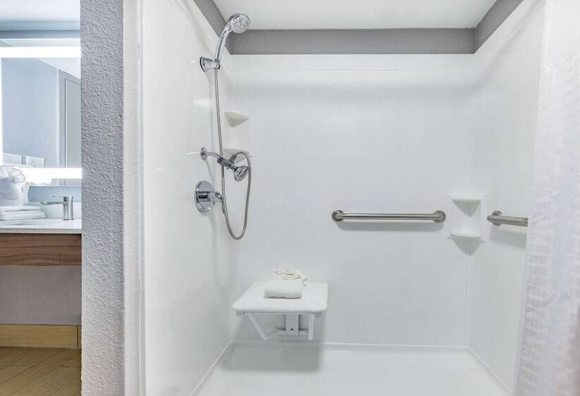 בית מלון כפרי Hawthorn Extended Stay By Wyndham Wichita Airport