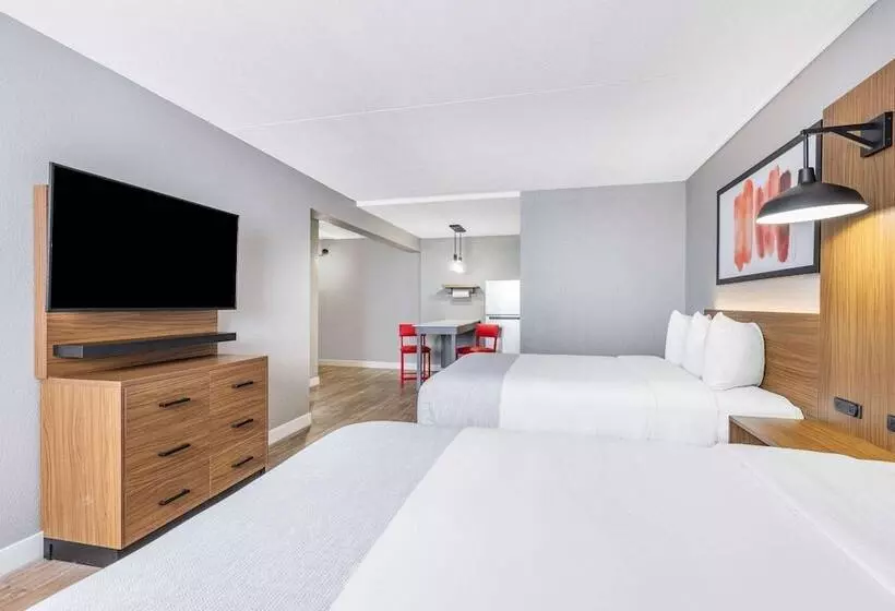 ホテル Hawthorn Extended Stay By Wyndham Wichita Airport