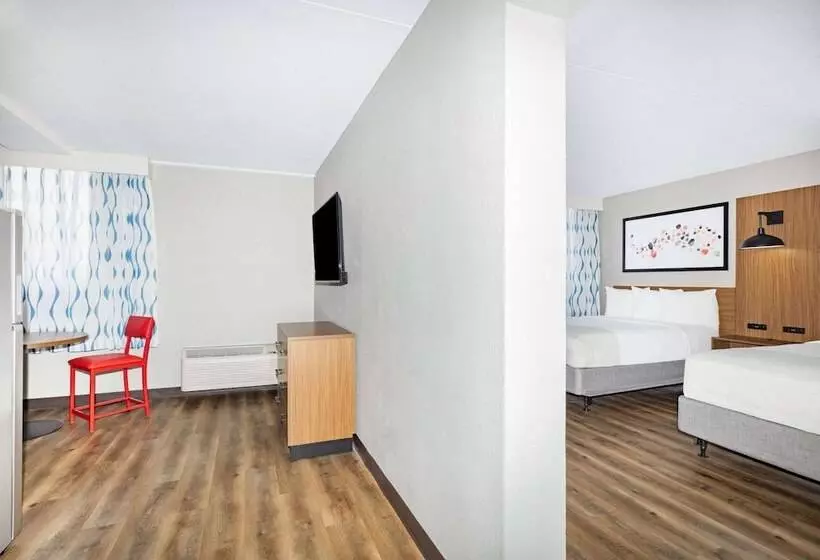 ホテル Hawthorn Extended Stay By Wyndham Wichita Airport