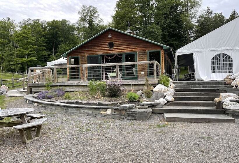 Szálloda New Park Event Venue & Suites