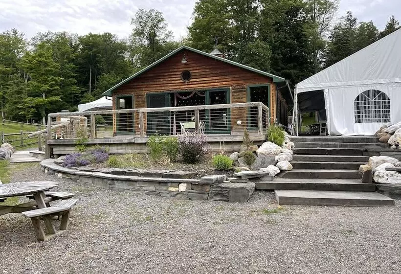 Hotelli New Park Event Venue & Suites