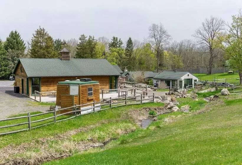 Hotelli New Park Event Venue & Suites