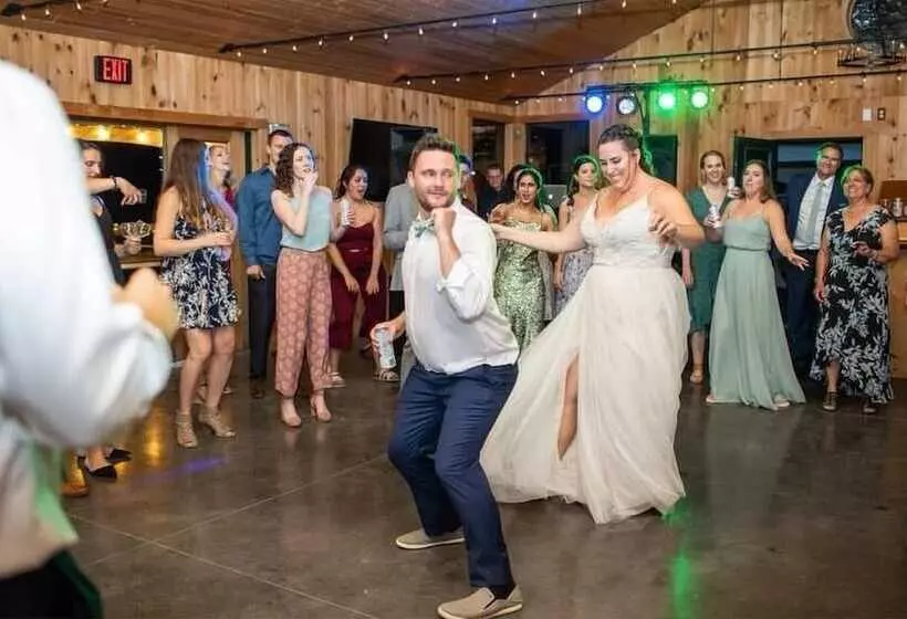 Hotelli New Park Event Venue & Suites