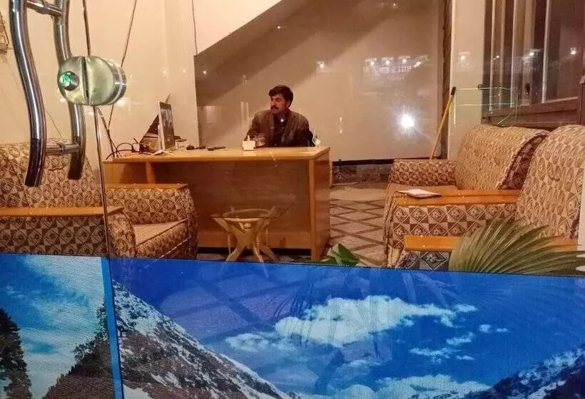 هتل Tour De Swat