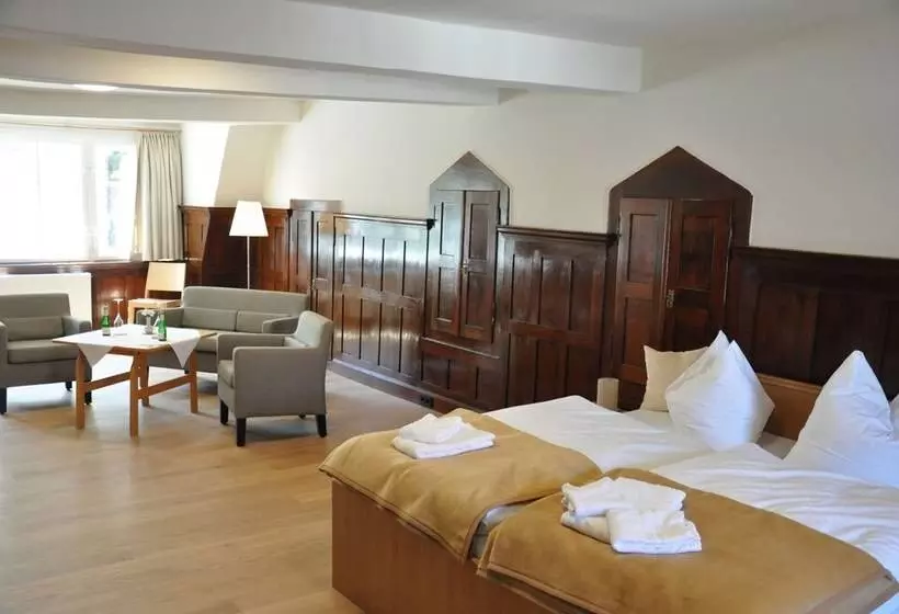 ホテル Zentrum Kloster Lehnin