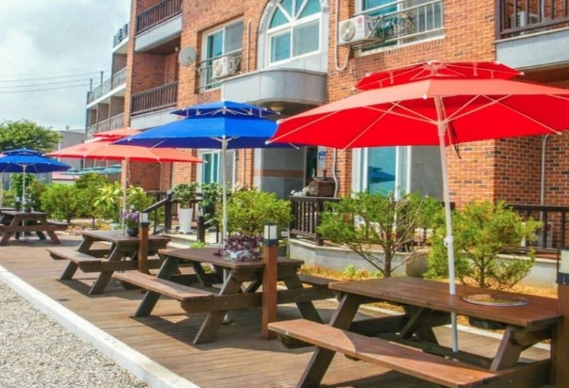 Hwaseong Badahyanggi Pension