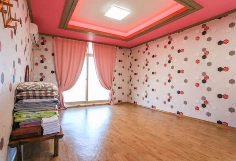 Hwaseong Badahyanggi Pension