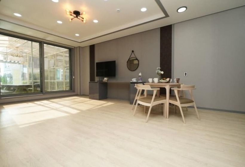 Hwaseong Travel Sketch Pension